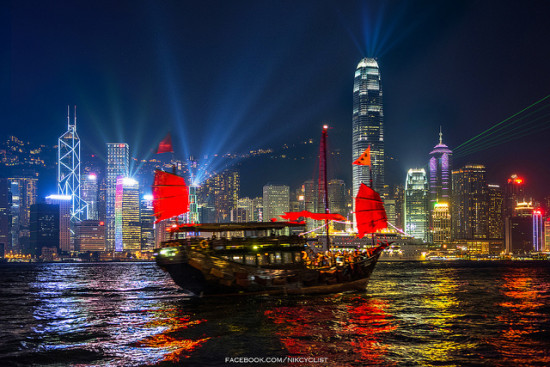 Symphony of Light, Hong Kong - Photo: Prachanart Viriyaraks via Flickr, used under Creative Commons License (By 2.0)