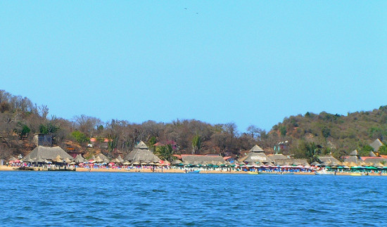 Ixtapa Island Beach, Mexico - Photo: Jake Putnam via Flickr, used under Creative Commons License (By 2.0)
