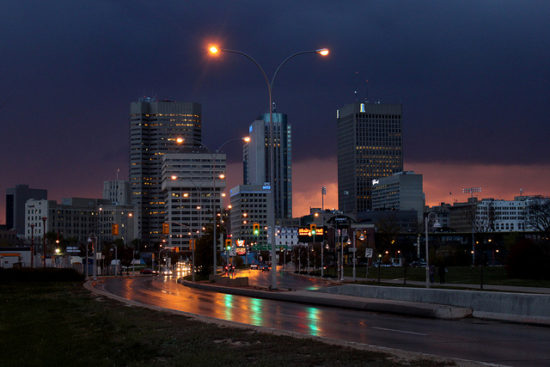 Downtown Winnipeg, Manitoba - Photo: Robert Linsdell via Flickr, used under Creative Commons License (By 2.0)