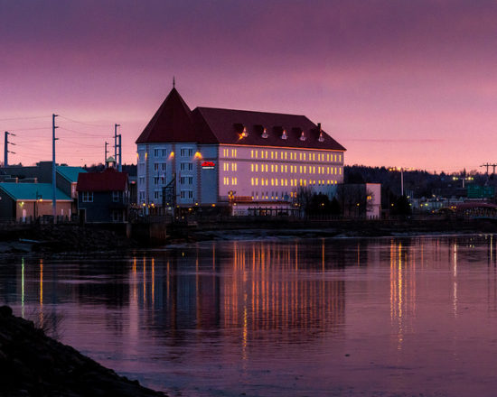 Winter Sunrise on Chateau Moncton, Moncton, New Brunswick - Photo: James Mann via Flickr, used under Creative Commons License (By 2.0)